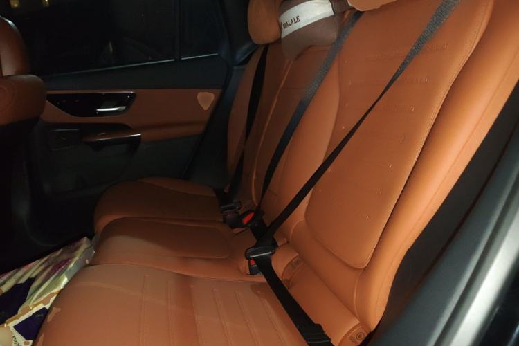 Used Mercedes-Benz GLC 2025 GLC 300 L 4MATIC Dynamic Model 5 Seats Left Rear Seat