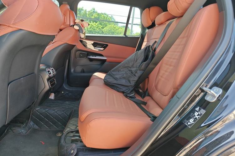 Used Mercedes-Benz GLC 2025 GLC 300 L 4MATIC Dynamic Edition 7-seater Left Rear Seat