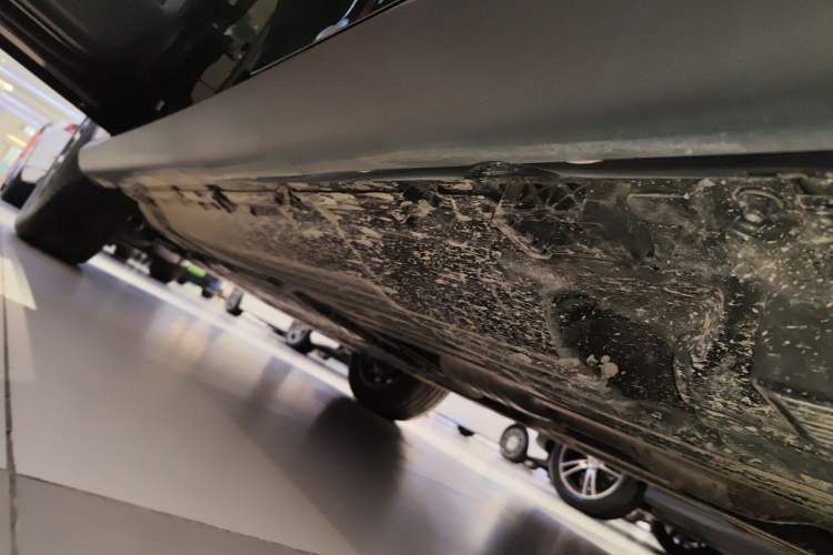 Used Mercedes-Benz GLC 2025 Refresh GLC 260 L 4MATIC Dynamic Edition Left Side Sill