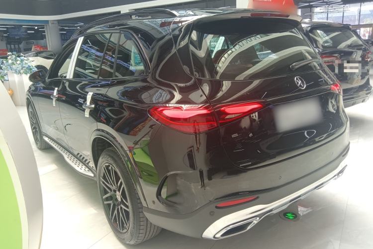 Used Mercedes-Benz GLC 2025 Facelift GLC 260 L 4MATIC Luxury Edition Rear Left 45 Deg