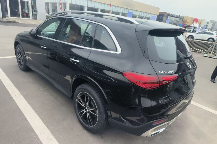 Used Mercedes-Benz GLC 2025 Facelift GLC 260 L 4MATIC Luxury Edition Rear Left 45 Deg