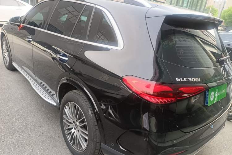 Used Mercedes-Benz GLC 2025 GLC 300 L 4MATIC Dynamic Model 5 Seats Rear Left 45 Deg