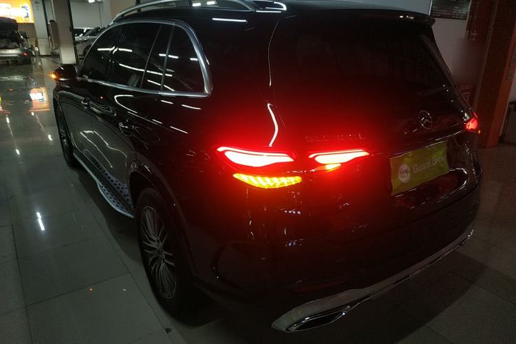 Used Mercedes-Benz GLC 2025 GLC 300 L 4MATIC Dynamic Model 5 Seats Rear Left 45 Deg