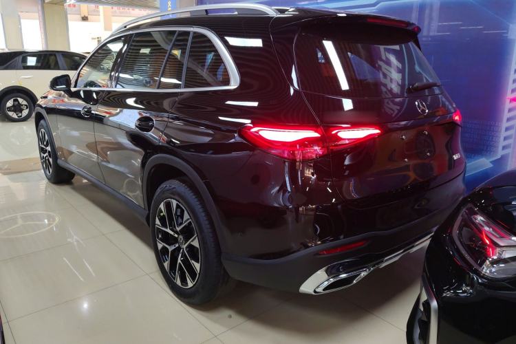 Used Mercedes-Benz GLC 2025 Refresh GLC 260 L 4MATIC Dynamic Edition Rear Left 45 Deg