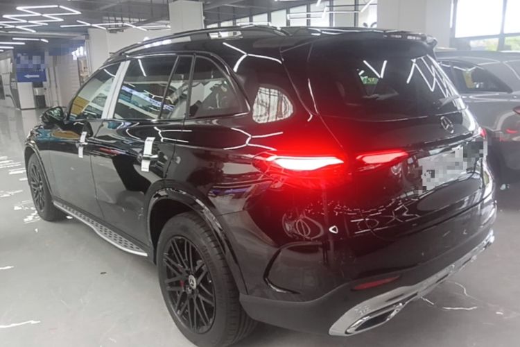 Used Mercedes-Benz GLC 2025 Facelift GLC 260 L 4MATIC Luxury Edition Rear Left 45 Deg