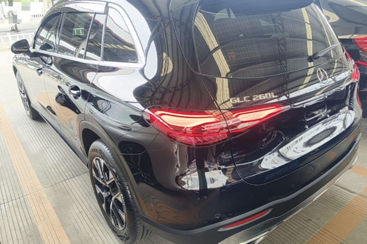 Used Mercedes-Benz GLC 2025 GLC 260 L 4MATIC Dynamic Edition Rear Left 45 Deg