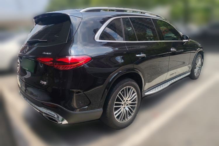 Used Mercedes-Benz GLC 2025 GLC 300 L 4MATIC Dynamic Model 5 Seats Rear Right 45 Deg
