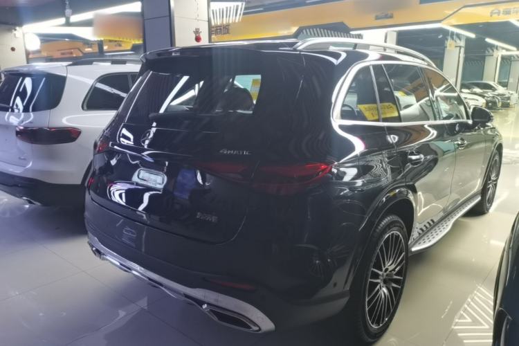 Used Mercedes-Benz GLC 2025 GLC 300 L 4MATIC Luxury Model 5 Seats Rear Right 45 Deg