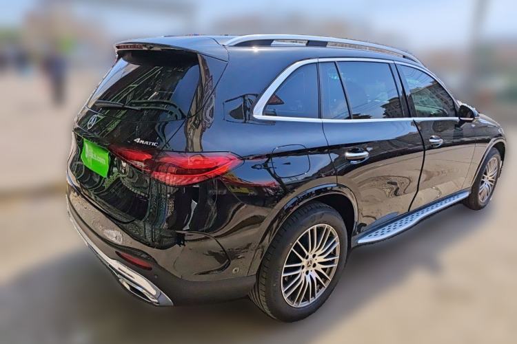 Used Mercedes-Benz GLC 2025 GLC 300 L 4MATIC Dynamic Model 5 Seats Rear Right 45 Deg