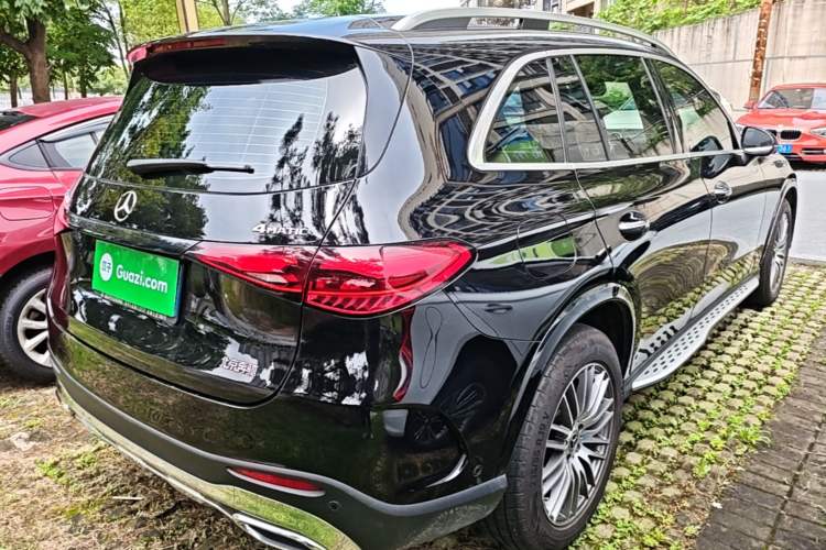 Used Mercedes-Benz GLC 2025 Refreshed GLC 300 L 4MATIC Dynamic Version 5 Seats Rear Right 45 Deg