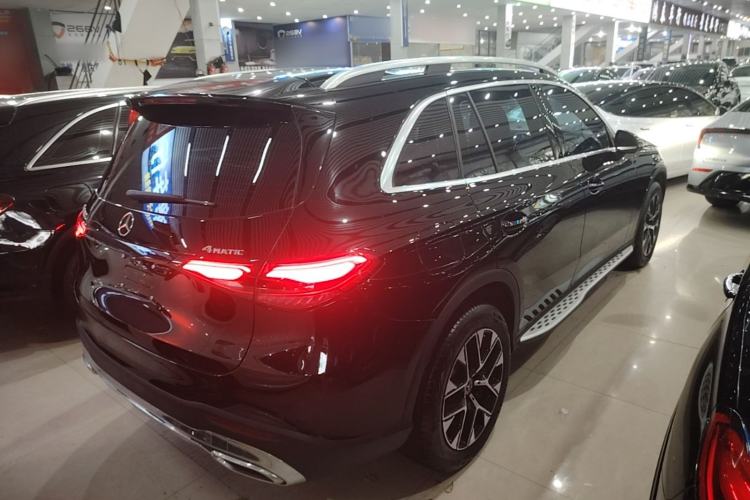 Used Mercedes-Benz GLC 2025 Refresh GLC 260 L 4MATIC Dynamic Edition Rear Right 45 Deg