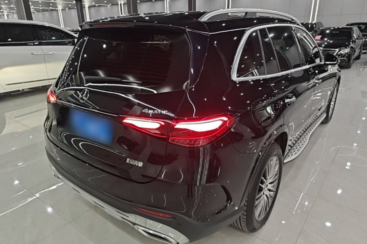 Used Mercedes-Benz GLC 2025 GLC 300 L 4MATIC Dynamic Model 5 Seats Rear Right 45 Deg