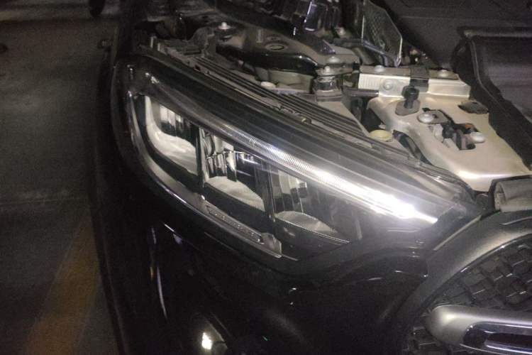 Used Mercedes-Benz GLC 2025 GLC 300 L 4MATIC Dynamic Model 5 Seats Right Front Headlight