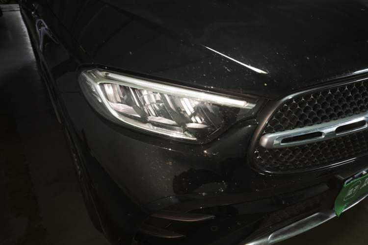 Used Mercedes-Benz GLC 2025 GLC 300 L 4MATIC Dynamic Model 5 Seats Right Front Headlight