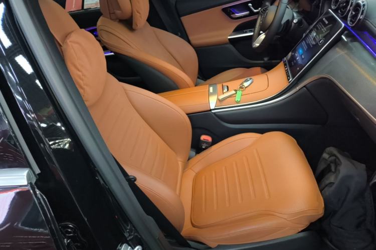 Used Mercedes-Benz GLC 2025 GLC 260 L 4MATIC Dynamic Edition Right Front Seat