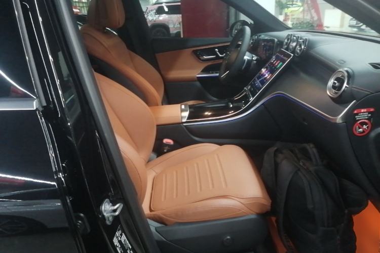 Used Mercedes-Benz GLC 2025 GLC 260 L 4MATIC Luxury Model Right Front Seat