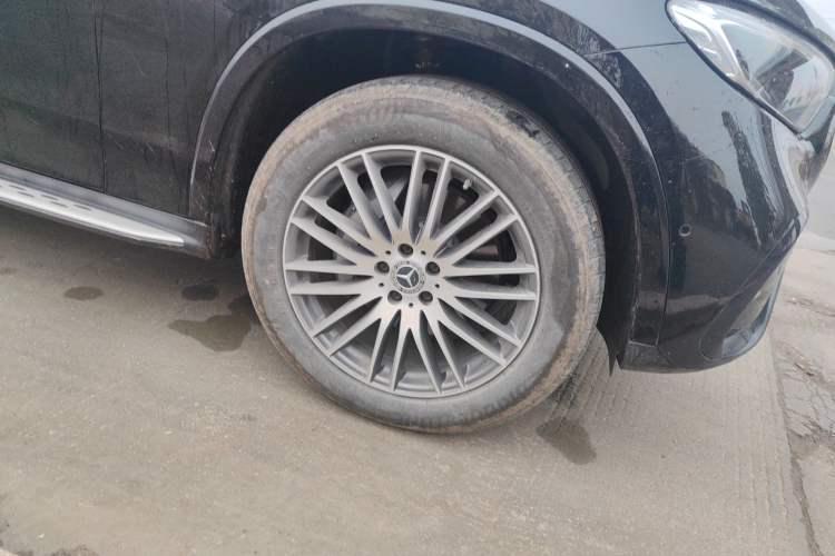 Used Mercedes-Benz GLC 2025 GLC 300 L 4MATIC Dynamic Model 5 Seats Right Front Wheel Hub
