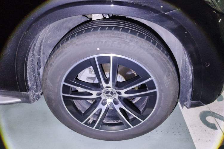 Used Mercedes-Benz GLC 2025 GLC 260 L 4MATIC Luxury Model Right Front Wheel Hub
