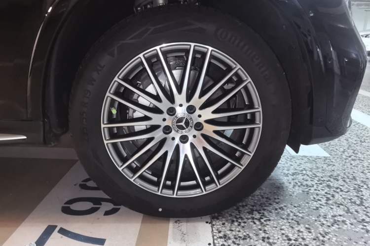 Used Mercedes-Benz GLC 2025 GLC 300 L 4MATIC Dynamic Edition 7-seater Right Front Wheel Hub