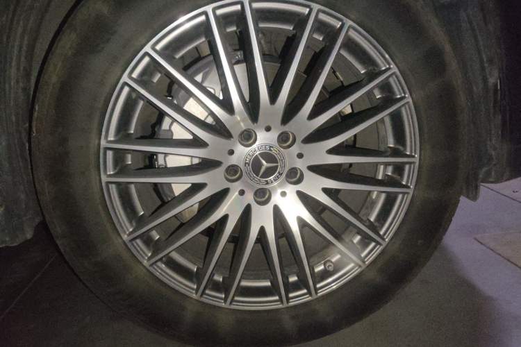 Used Mercedes-Benz GLC 2025 GLC 300 L 4MATIC Dynamic Model 5 Seats Right Front Wheel Hub