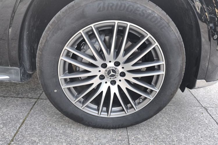Used Mercedes-Benz GLC 2025 Refreshed GLC 300 L 4MATIC Dynamic Version 5 Seats Right Front Wheel Hub