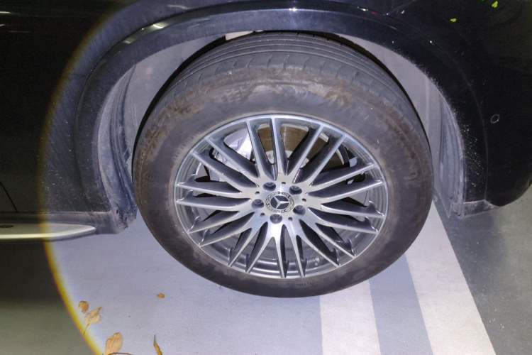Used Mercedes-Benz GLC 2025 GLC 300 L 4MATIC Dynamic Model 5 Seats Right Front Wheel Hub