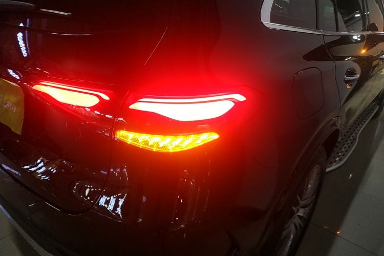 Used Mercedes-Benz GLC 2025 GLC 300 L 4MATIC Dynamic Model 5 Seats Right Rear Taillight