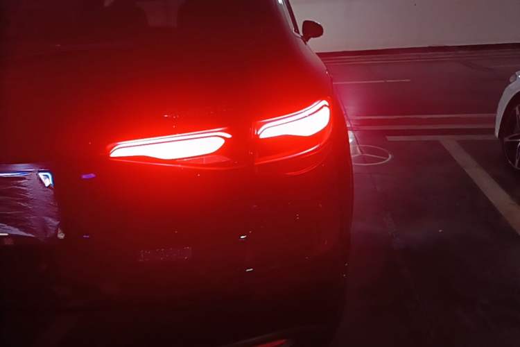 Used Mercedes-Benz GLC 2025 Refreshed GLC 300 L 4MATIC Dynamic Version 5 Seats Right Rear Taillight