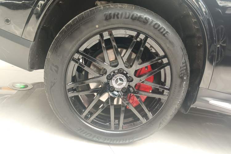 Used Mercedes-Benz GLC 2025 Facelift GLC 260 L 4MATIC Luxury Edition Right Rear Wheel Hub