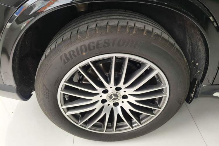 Used Mercedes-Benz GLC 2025 GLC 300 L 4MATIC Dynamic Model 5 Seats Right Rear Wheel Hub
