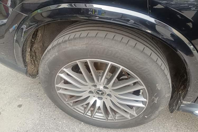 Used Mercedes-Benz GLC 2025 GLC 300 L 4MATIC Dynamic Model 5 Seats Right Rear Wheel Hub