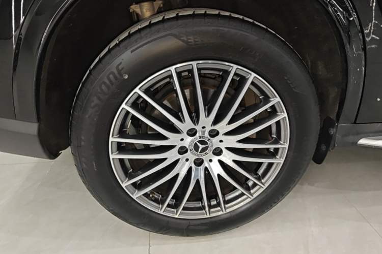 Used Mercedes-Benz GLC 2025 GLC 300 L 4MATIC Dynamic Model 5 Seats Right Rear Wheel Hub
