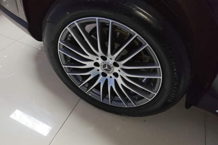 Used Mercedes-Benz GLC 2025 GLC 300 L 4MATIC Dynamic Model 5 Seats Right Rear Wheel Hub