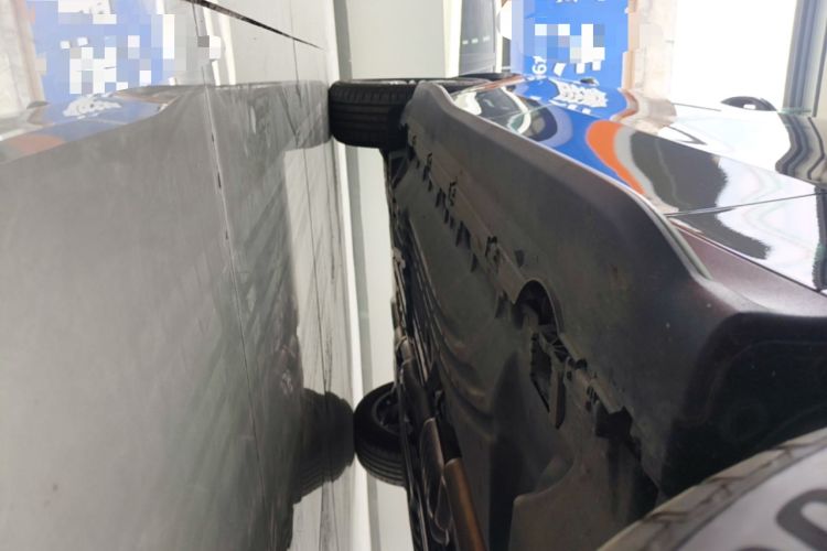 Used Mercedes-Benz GLC 2025 GLC 300 L 4MATIC Dynamic Model 5 Seats Right Side Sill