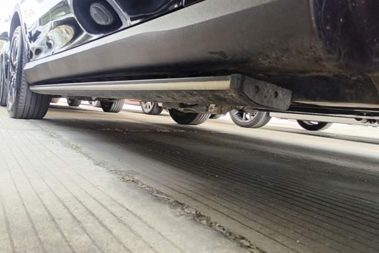 Used Mercedes-Benz GLC 2025 GLC 260 L 4MATIC Dynamic Edition Right Side Sill
