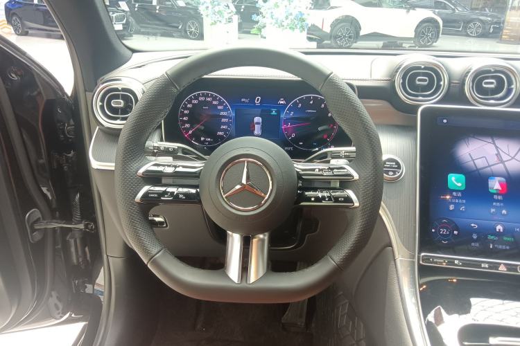 Used Mercedes-Benz GLC 2025 Facelift GLC 260 L 4MATIC Luxury Edition Steering Wheel