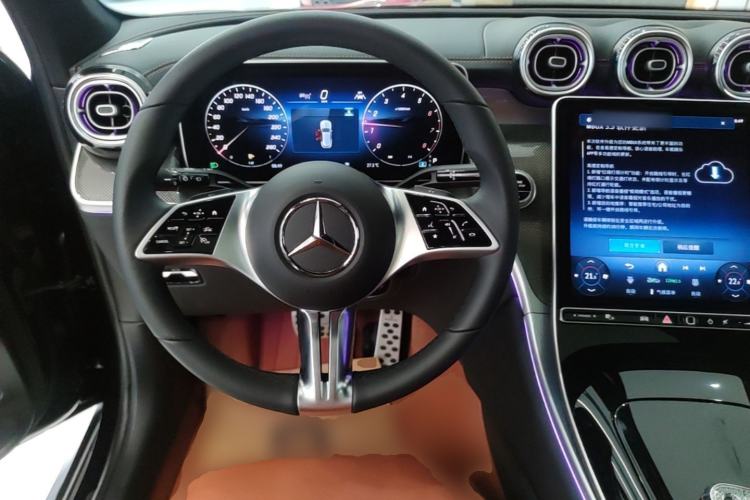 Used Mercedes-Benz GLC 2025 Refresh GLC 260 L 4MATIC Dynamic Edition Steering Wheel