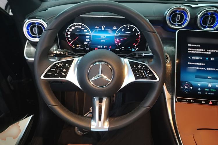 Used Mercedes-Benz GLC 2025 Refresh GLC 260 L 4MATIC Dynamic Edition Steering Wheel