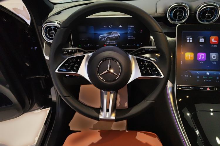 Used Mercedes-Benz GLC 2025 Refresh GLC 260 L 4MATIC Dynamic Edition Steering Wheel