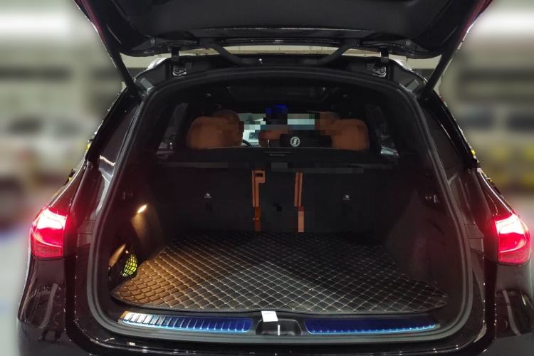 Used Mercedes-Benz GLC 2025 Facelift GLC 260 L 4MATIC Luxury Edition Trunk