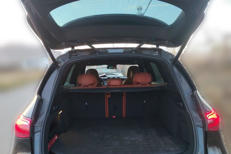 Used Mercedes-Benz GLC 2025 GLC 260 L 4MATIC Luxury Model Trunk