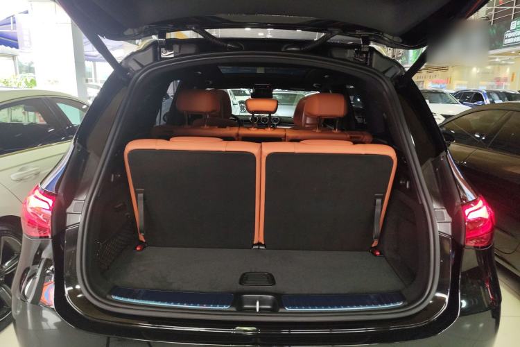 Used Mercedes-Benz GLC 2025 Refreshed GLC 300 L 4MATIC Dynamic Version 7-Seater Trunk