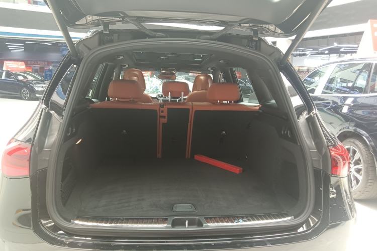 Used Mercedes-Benz GLC 2025 Facelift GLC 260 L 4MATIC Luxury Edition Trunk