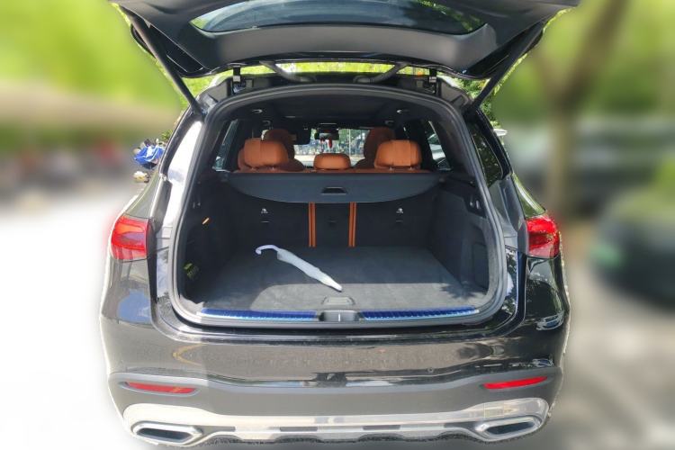 Used Mercedes-Benz GLC 2025 Refresh GLC 260 L 4MATIC Dynamic Edition Trunk