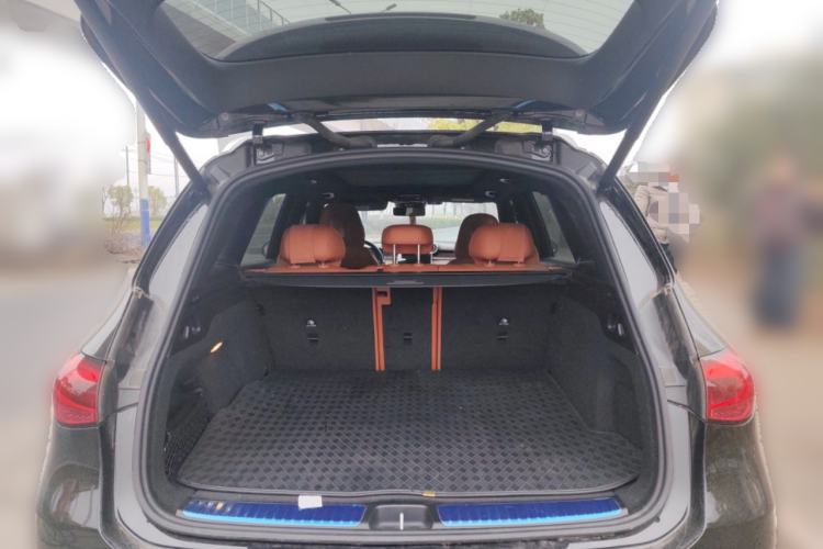 Used Mercedes-Benz GLC 2025 GLC 300 L 4MATIC Dynamic Model 5 Seats Trunk