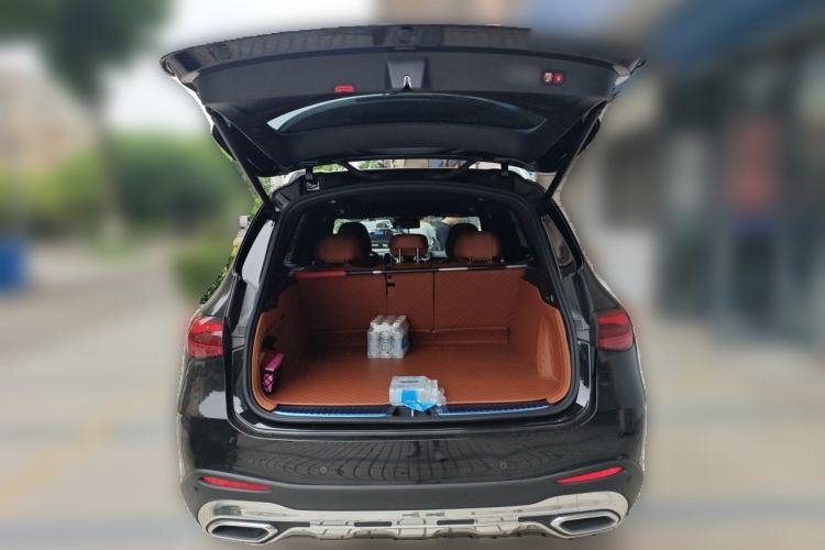 Used Mercedes-Benz GLC 2025 Refreshed GLC 300 L 4MATIC Dynamic Version 5 Seats Trunk