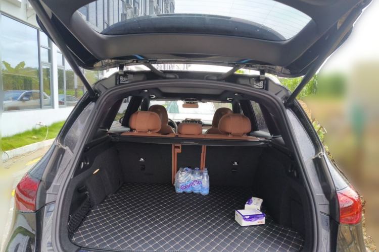 Used Mercedes-Benz GLC 2025 Refresh GLC 260 L 4MATIC Dynamic Edition Trunk