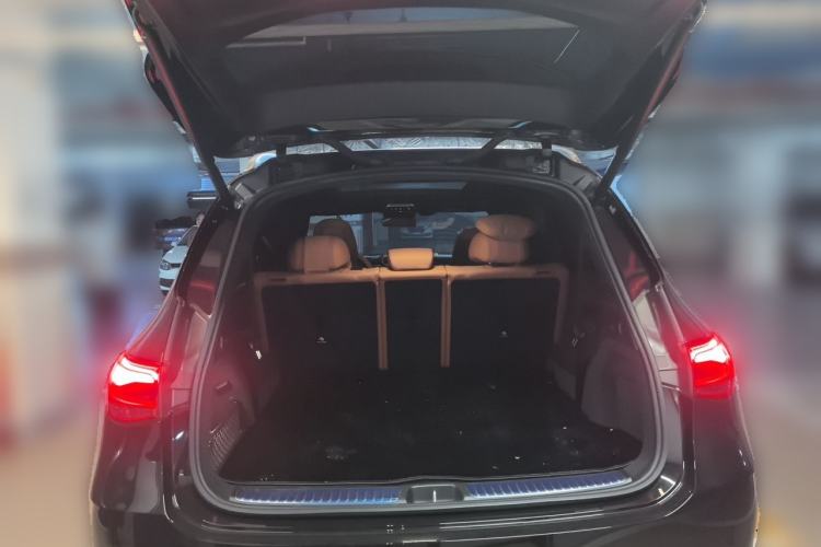 Used Mercedes-Benz GLC 2025 GLC 300 L 4MATIC Dynamic Edition 7-seater Trunk