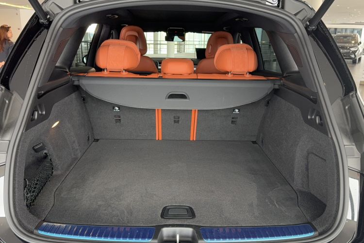 Used Mercedes-Benz GLC 2025 GLC 260 L 4MATIC Luxury Model Trunk