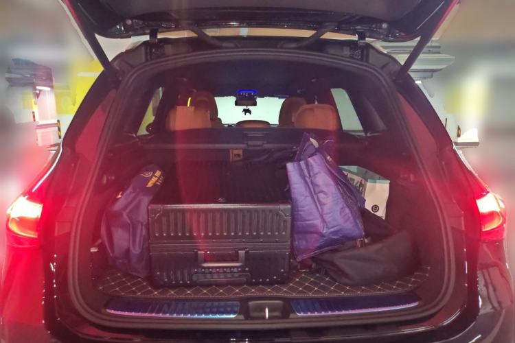 Used Mercedes-Benz GLC 2025 GLC 260 L 4MATIC Luxury Model Trunk